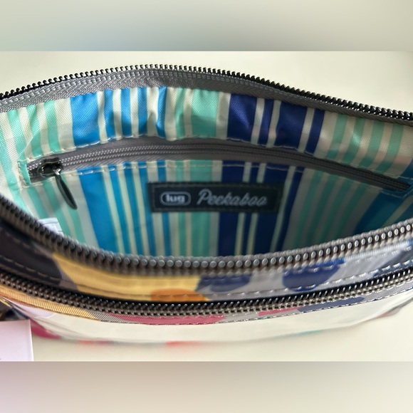 LUG PEEKABOOO 2 CONVERTIBLE CROSSBODY WILDFLOWER MULTI NWT - Picture 3 of 5